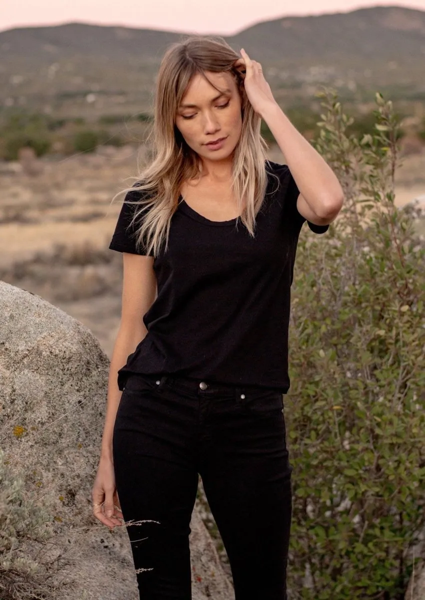 Annie Skinny Pant in Black