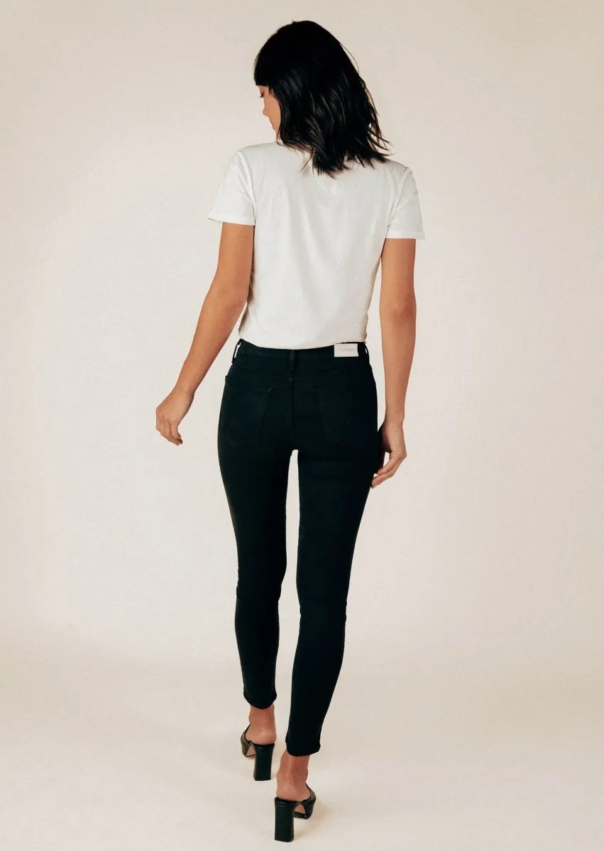 Annie Skinny Pant in Black
