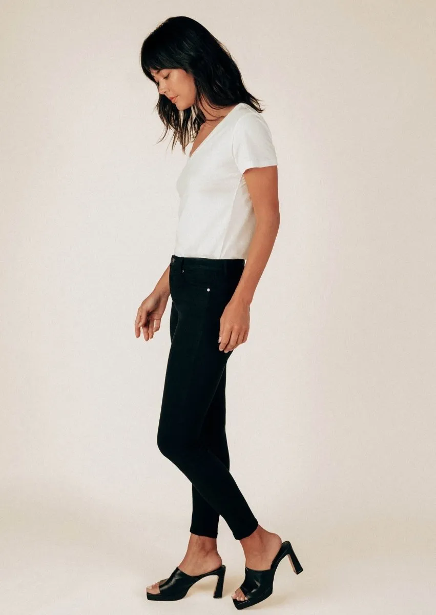 Annie Skinny Pant in Black