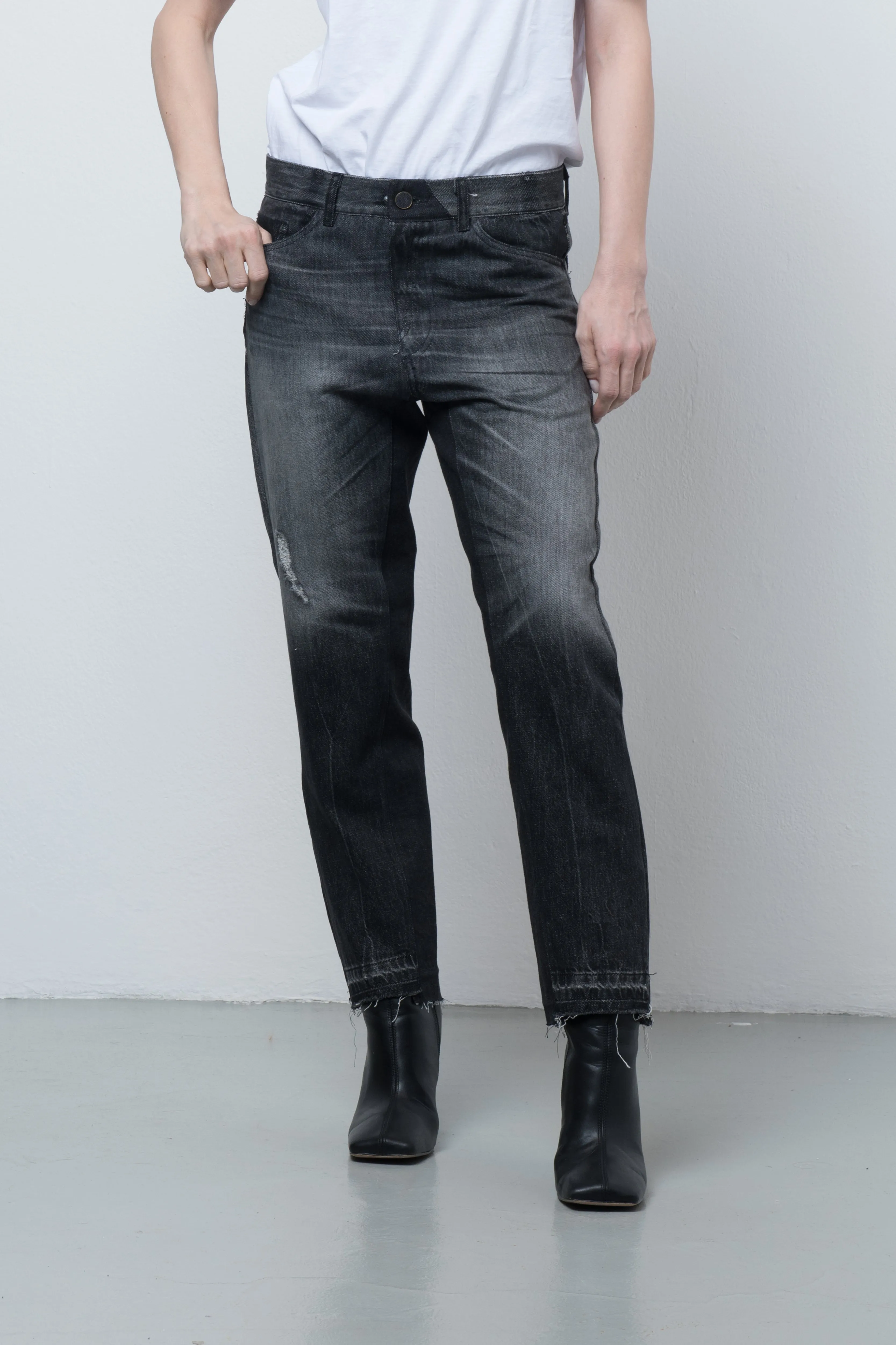 Apollo carrot jean unisex - upcycled garment