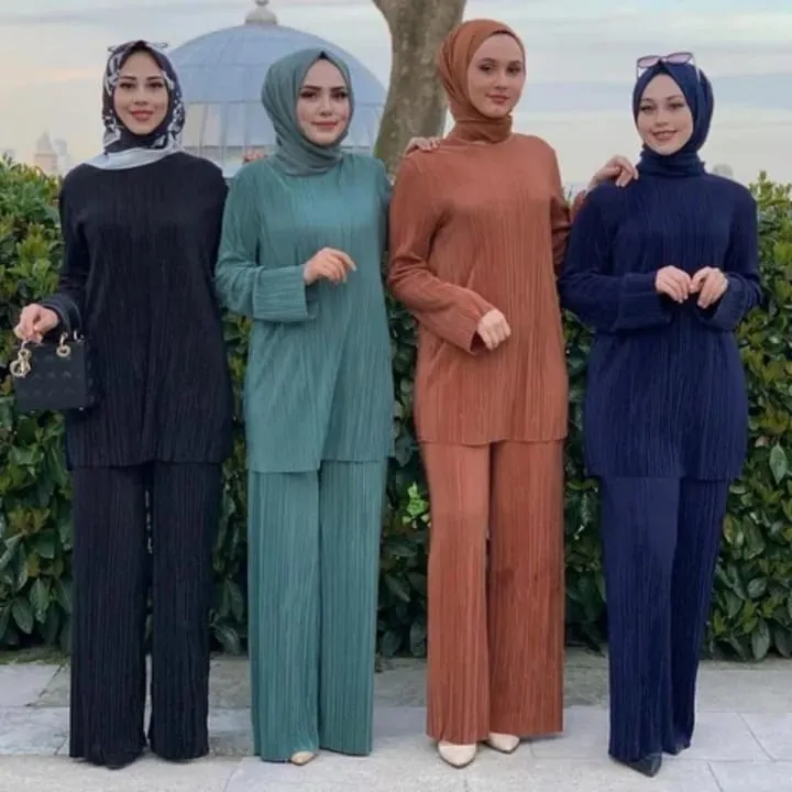 Stylish Solid Color Malaysia Plus Size Women Baju Kurung Modest Islamic Clothing Sets Pleated 2 Pcs Abaya Suit    S397400