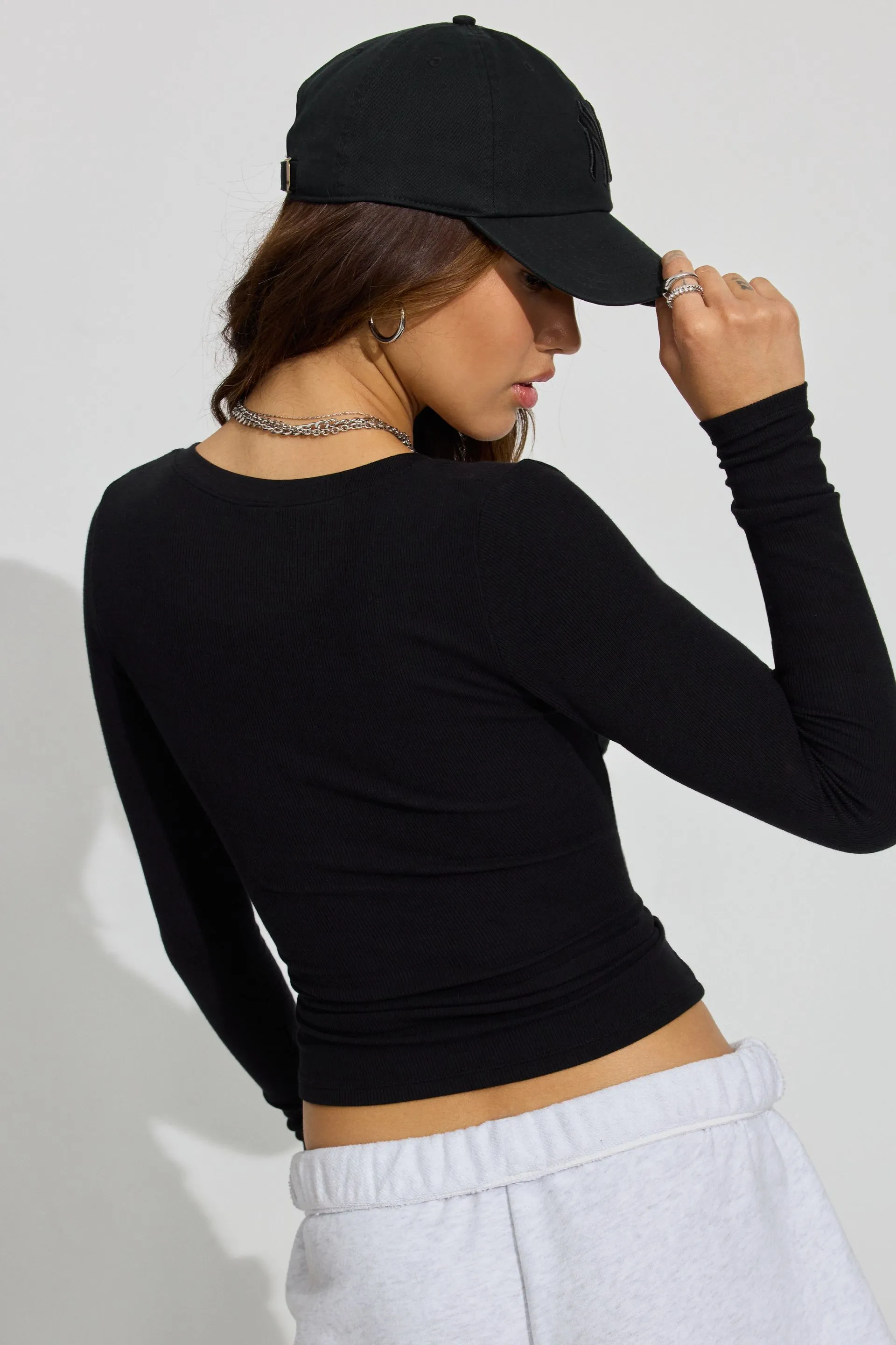Tara V-Neck Long Sleeve Top